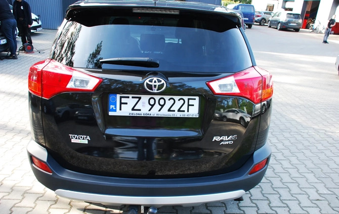 Toyota RAV4 cena 87820 przebieg: 98000, rok produkcji 2015 z Bobolice małe 781